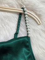 Vestido Slip Satinado con Tirantes de Perlas