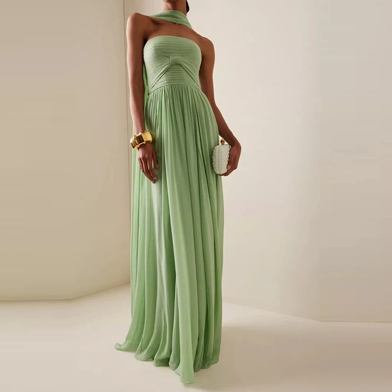 Vestido Largo Drapeado con Gran Vuelo y Espalda Descubierta