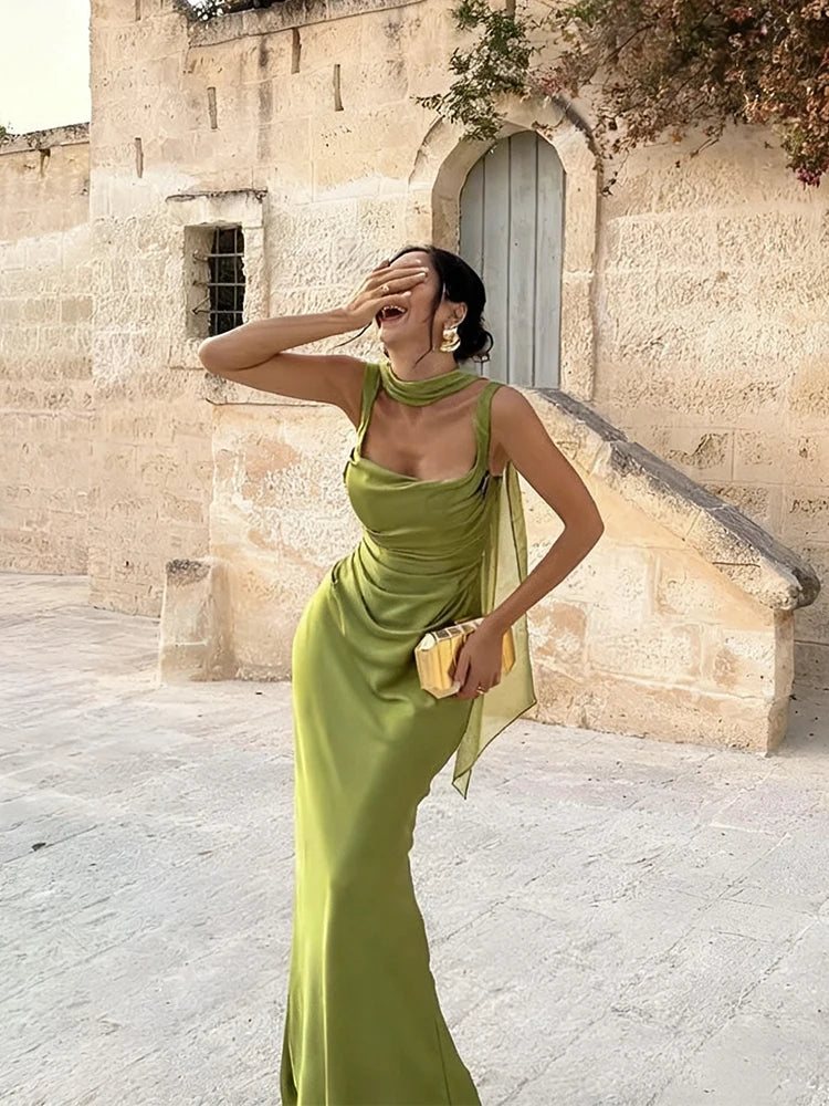 Vestido Maxi Satinado con Lazo y Espalda Descubierta