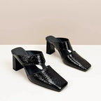 Sandalia Mule de Puntera Fina – Tacón Alto Verano