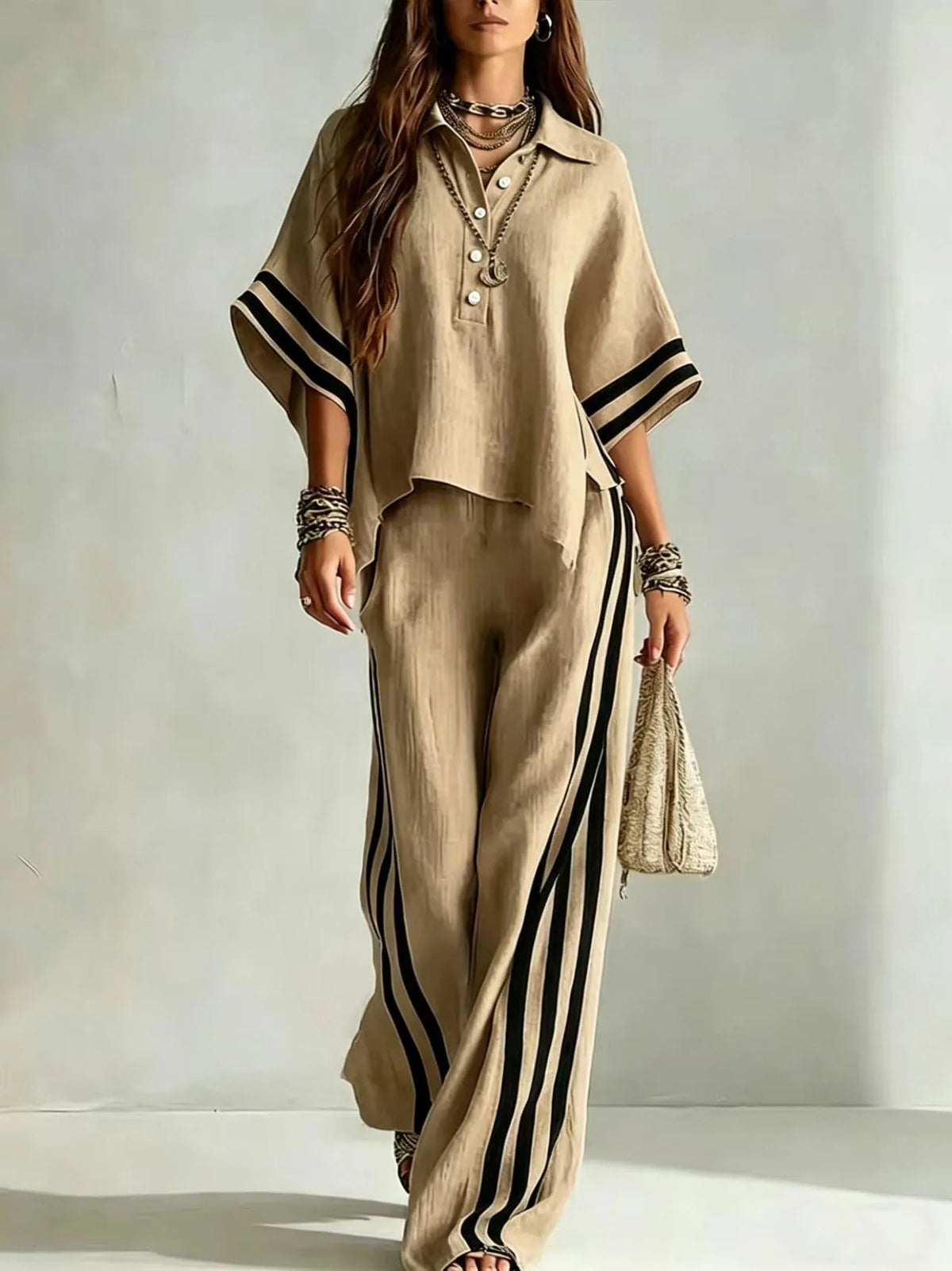 Conjunto Casual Blusa de Solapa y Pantalón a Rayas