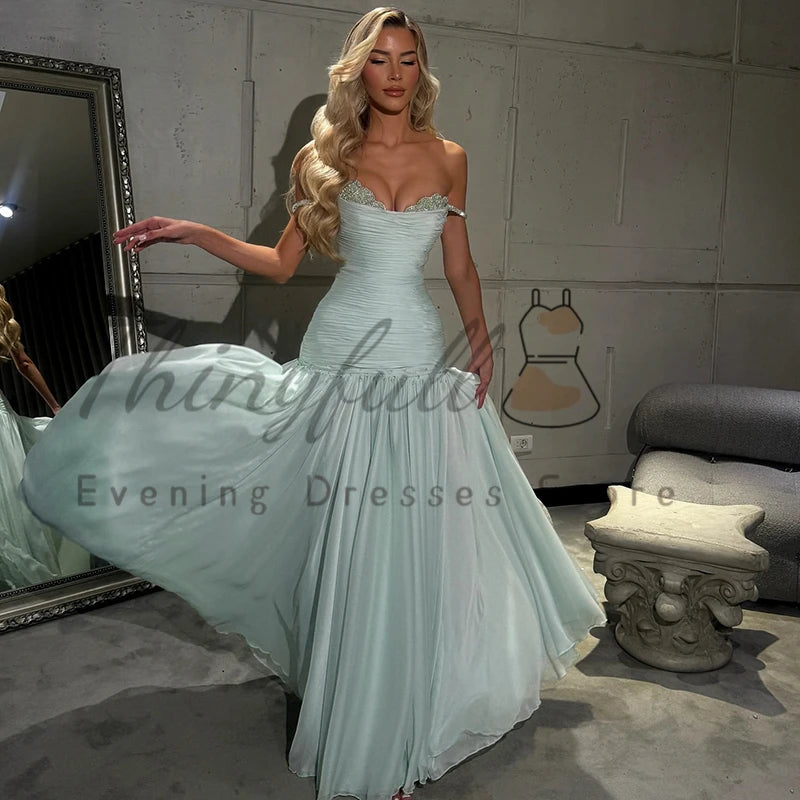 Vestido de Gala Corte A con Pedrería — Personalizable