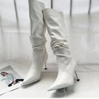 Botas Altas de Mujer con Tacón Fino y Punta Afilada — Estilo Elegante