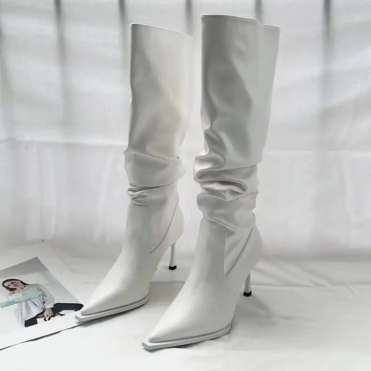 Botas Altas de Mujer con Tacón Fino y Punta Afilada — Estilo Elegante