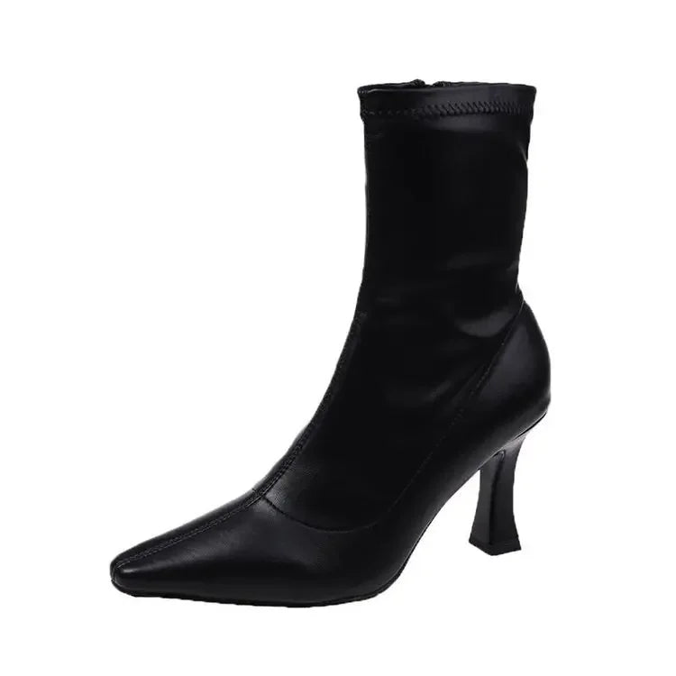 Botín Chelsea de Tacón Fino con Plataforma – Slip-On Leisure