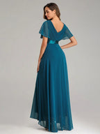 Vestido de Noche en Gasa con Volantes — Escote V Elegante