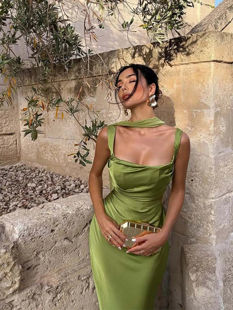 Vestido Maxi Satinado con Lazo y Espalda Descubierta