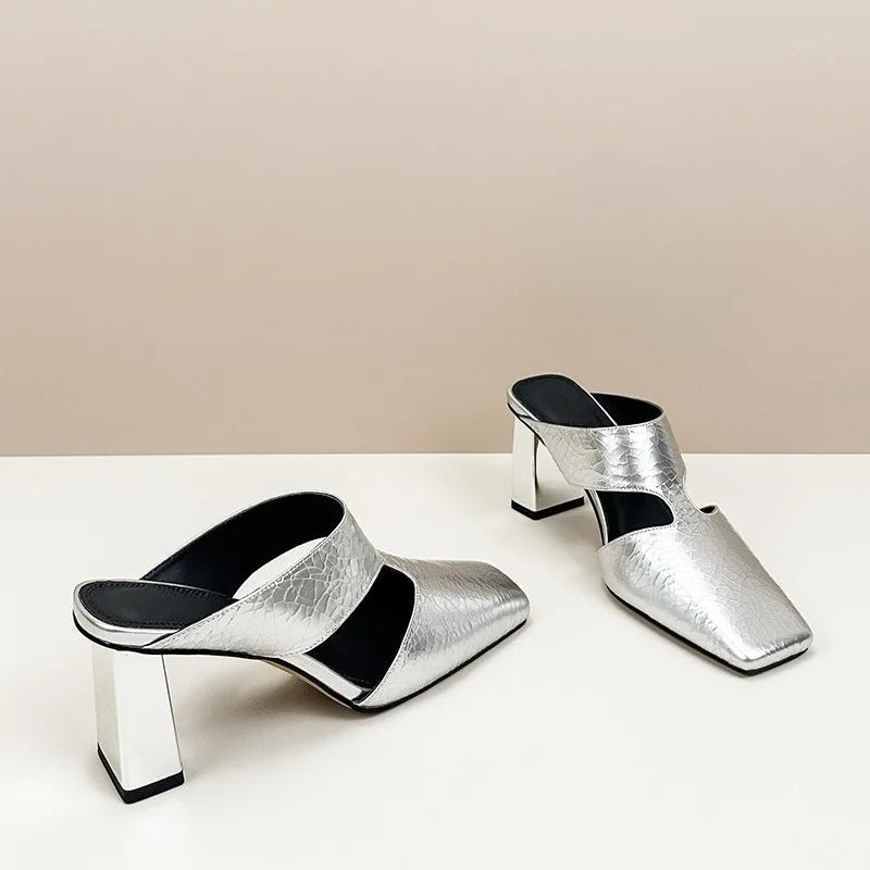 Sandalia Mule de Puntera Fina – Tacón Alto Verano