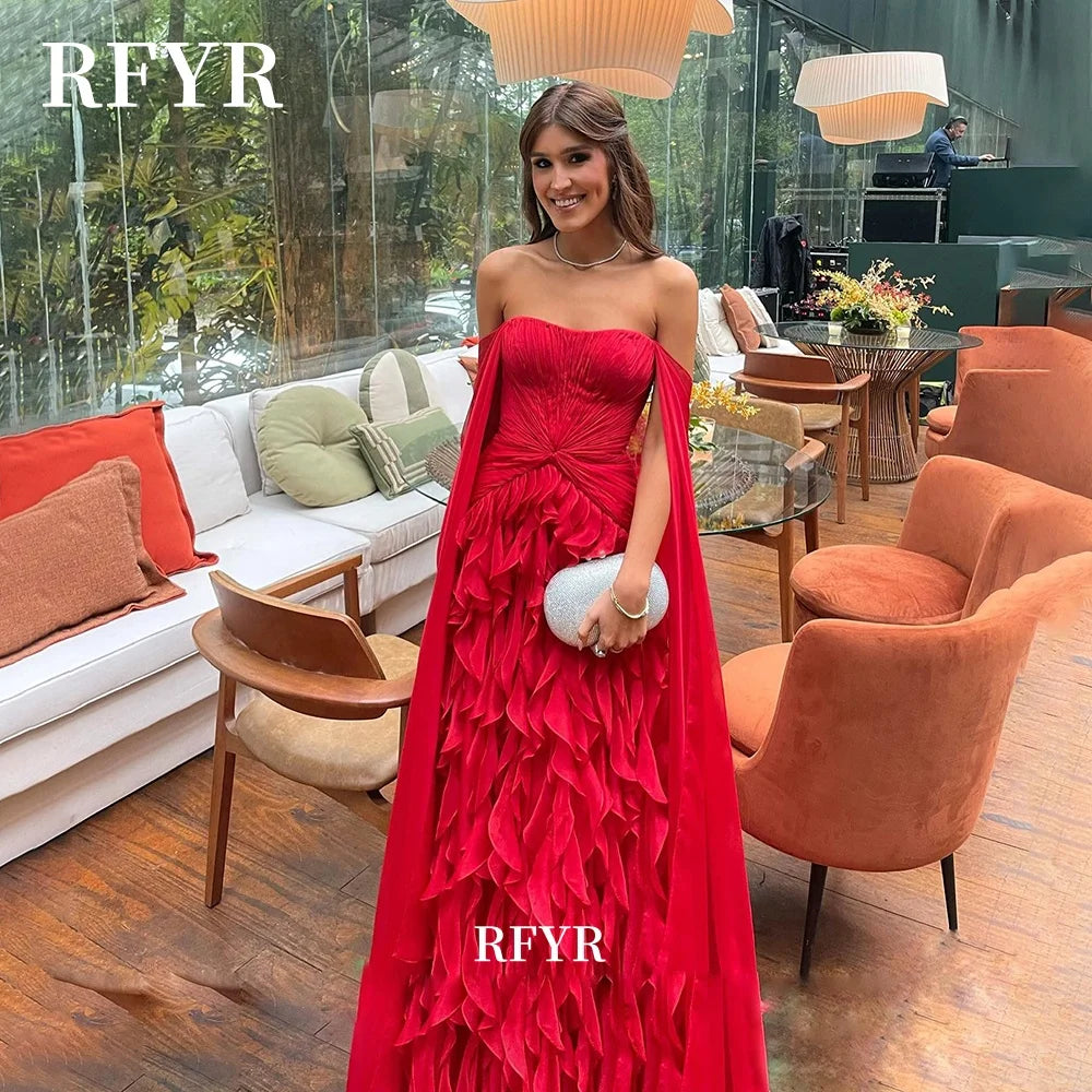 Vestido de Gala en Gasa con Chal Desmontable