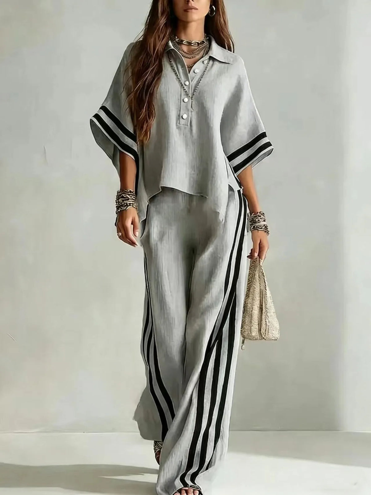 Conjunto Casual Blusa de Solapa y Pantalón a Rayas
