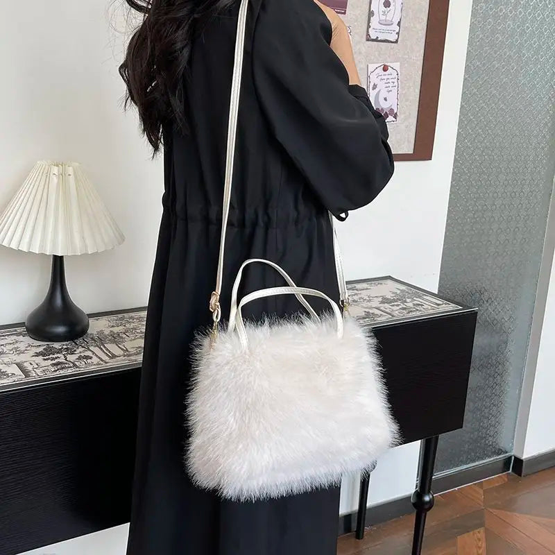 Bolso Esponjoso con Asa de Perla – Crossbody Casual Invierno