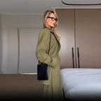 Traje de Blazer y Pantalón Recto — Conjunto Elegante con Hombreras para Oficina
