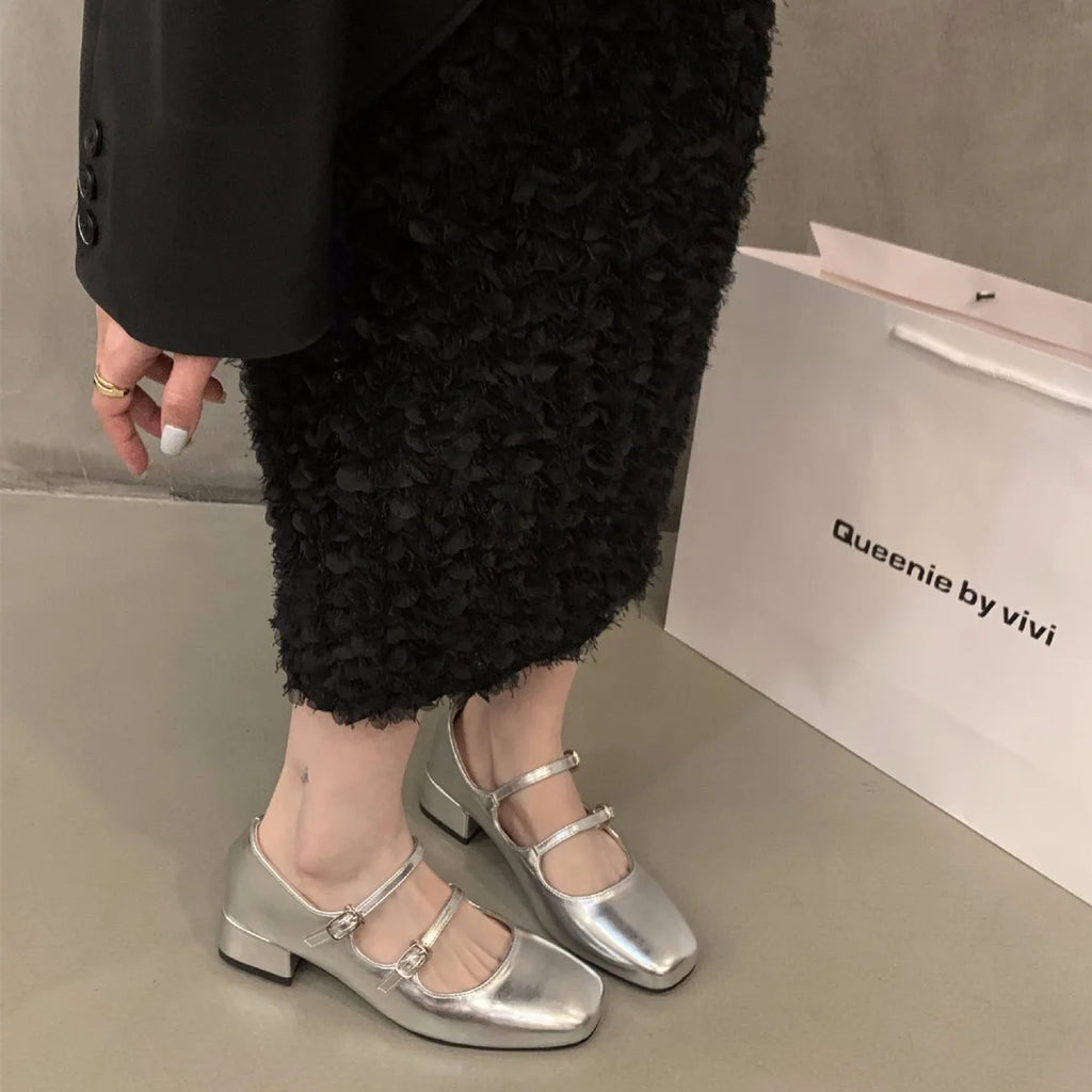 Zapato Mary Jane Retro con Tacón Cuadrado Medio – Charol Casual Chic