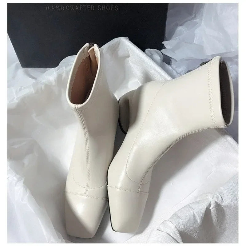 Bota Media Pierna de Puntera Cuadrada – Tacón Medio Office Lady