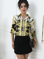 Blusa Estampada con Cuello Vuelto — Camisa Elegante de Oficina