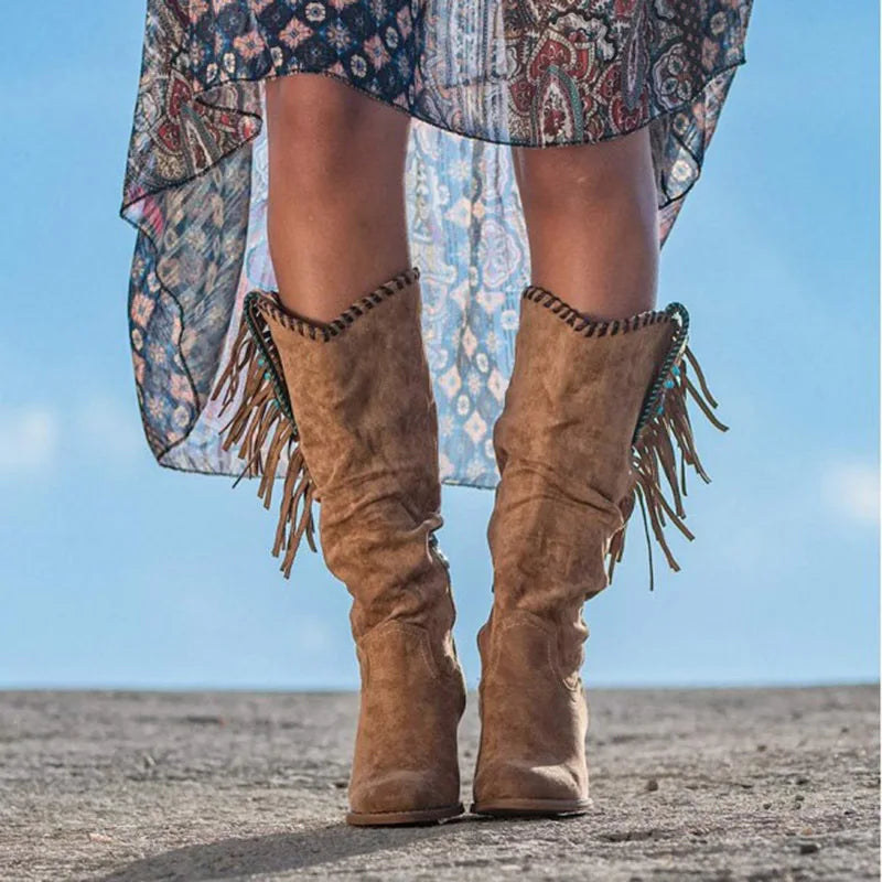 Bota Western Retro con Borlas y Hebilla Metálica – Tacón Cuadrado Otoño