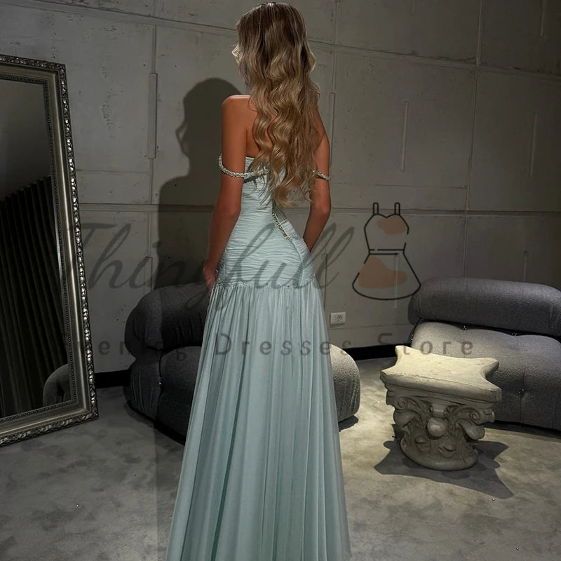 Vestido de Gala Corte A con Pedrería — Personalizable
