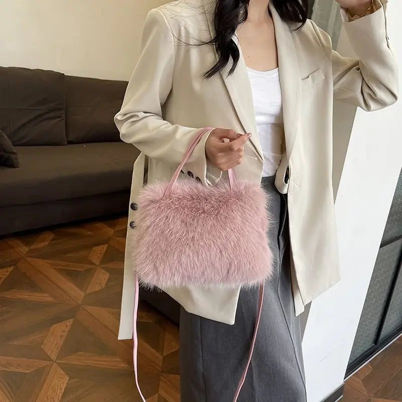 Bolso Esponjoso con Asa de Perla – Crossbody Casual Invierno